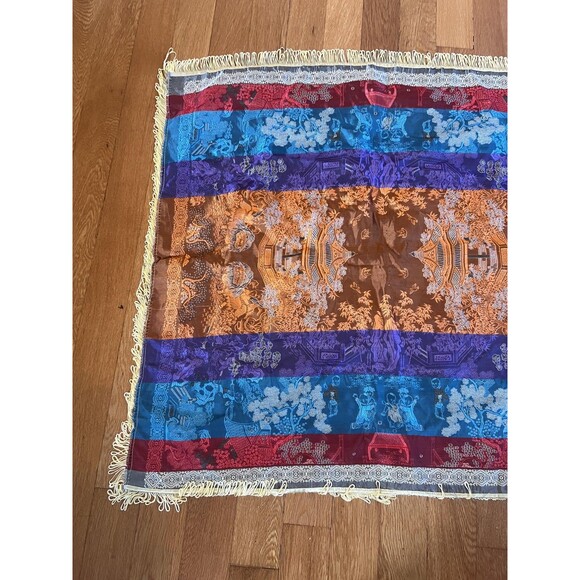 Vintage Chinese Silk Embroidered Tapestry 36" Square Pagoda Dragon Lion Dance - Picture 11 of 11